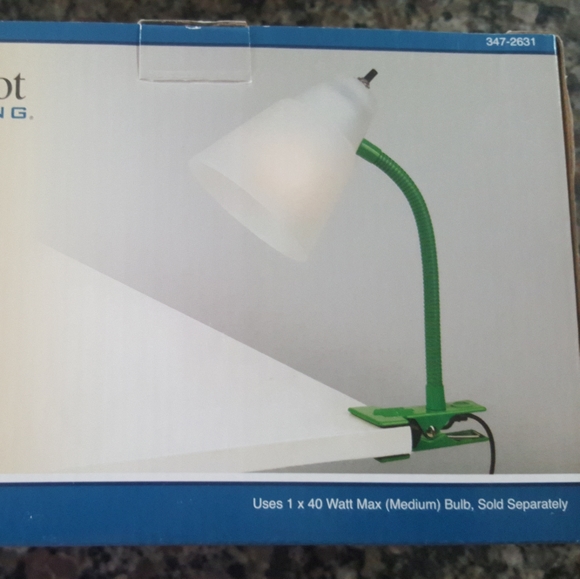 Patriot lighting green clip lamp 14" Tall Indoor new in box Flexible Arm - Picture 2 of 6